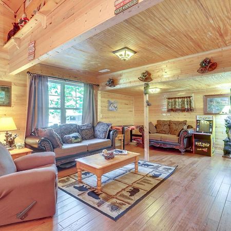 Just Fur Relaxin Sevierville Cabin With Hot Tub! Экстерьер фото