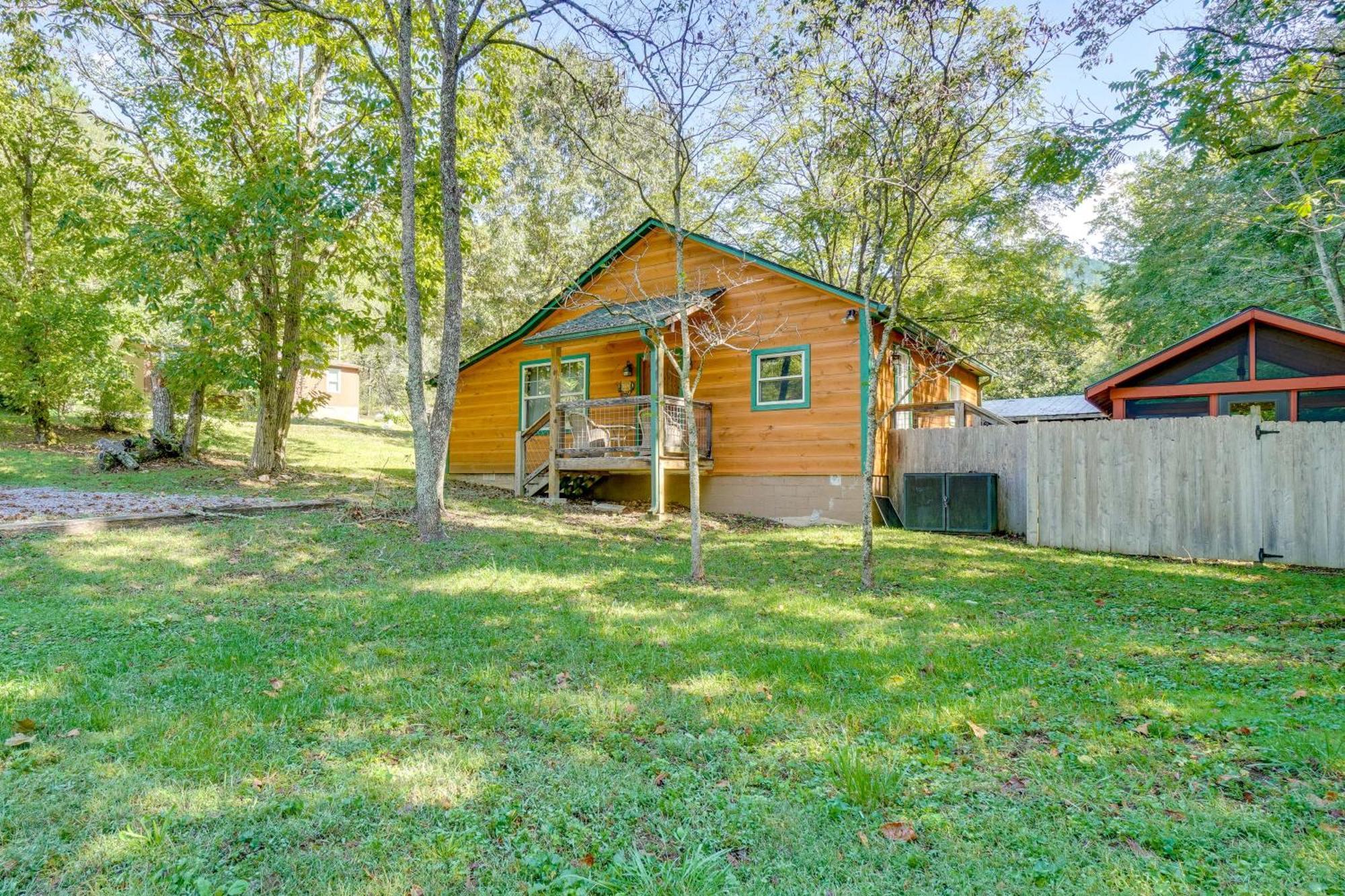 Just Fur Relaxin Sevierville Cabin With Hot Tub! Экстерьер фото